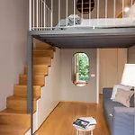 Comfort & Style In Center With Parking Apartmán