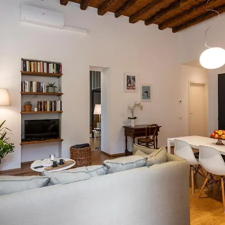 Comfort & Style In Center With Parking Apartamento Como